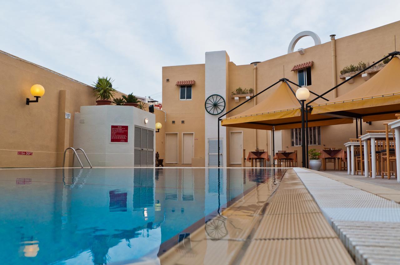 בּוּגִ'יבָּה Mavina Hotel & Apartments מראה חיצוני תמונה